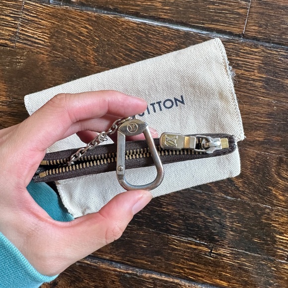 Louis Vuitton key pouch monogram with authentic LV bag (pictured) - Picture 6 of 6
